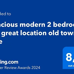 https://spacious-modern-2-bedroom-flat-great-location-old-town-lake.hotels-rhonealpes.com