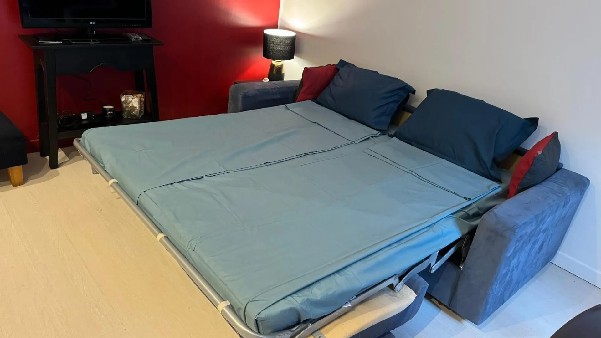 Prato Home - Apartment Near The Beach In Menton 0*,