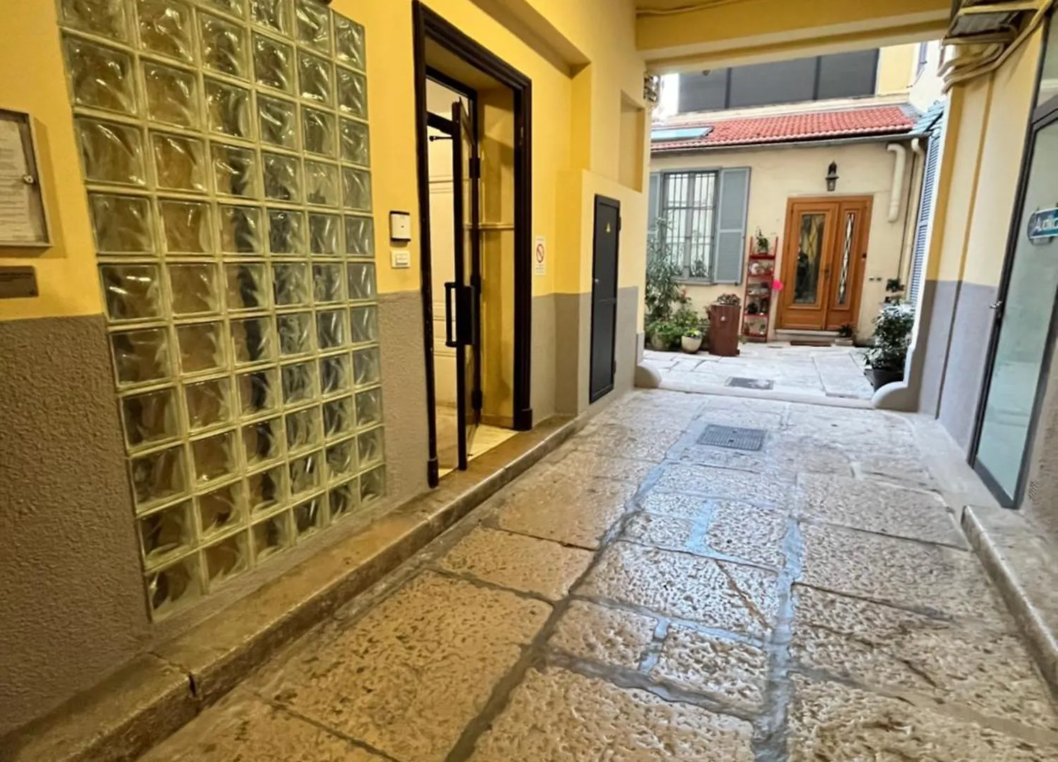 Prato Home - Apartment Near The Beach In Menton France